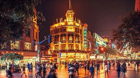 nanjing road counterfeit market